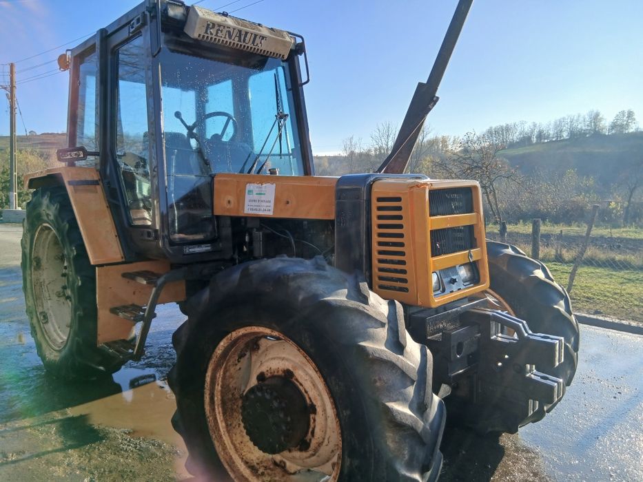 Tractor Renault 106.14 4x4 în 6 cilindri 96 cp POMPA DEFECTA !