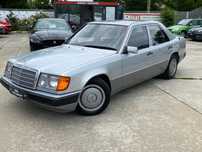 Mercedes-Benz W124 Atestat istoric W124 -2.3B AUTOMATA KLIMA TRAPA stare ireprosabila