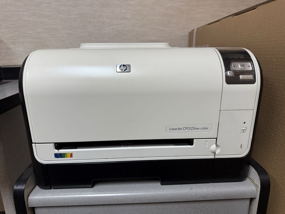 LaserJet CP1525nw color