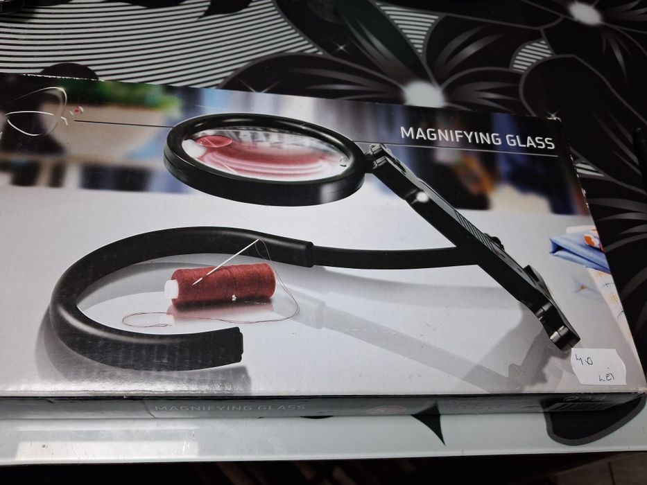 Lupa universala noua