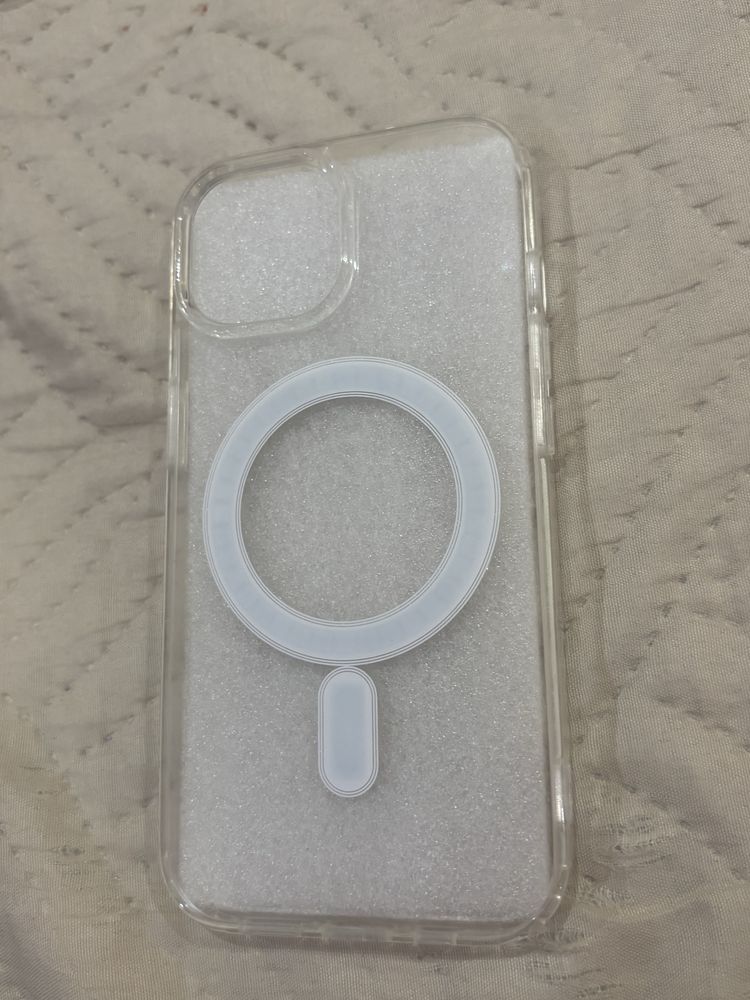 Калъфи за iPhone 15