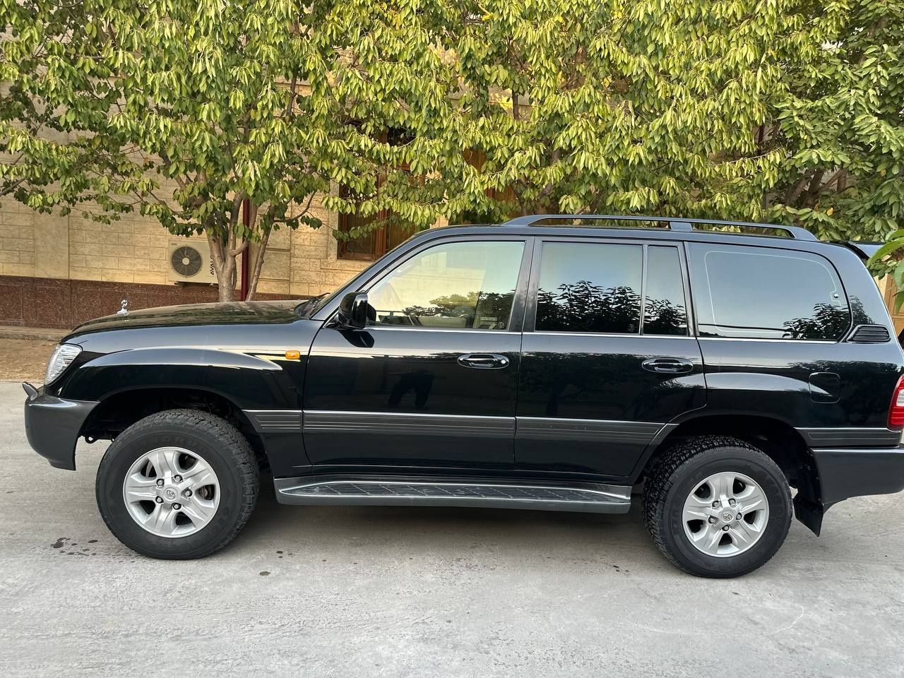 Продается Toyota Land Cruiser 100