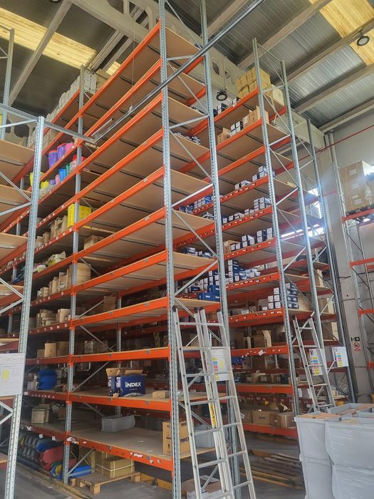 Rafturi metalice premium