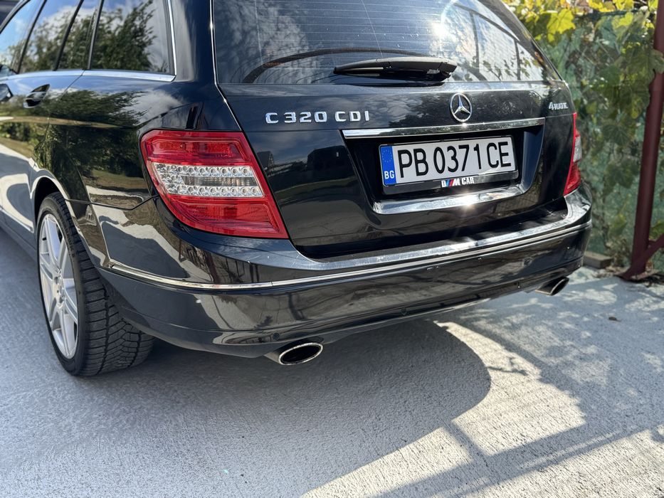 Предна и задна и прагове броня MERCEDES W204