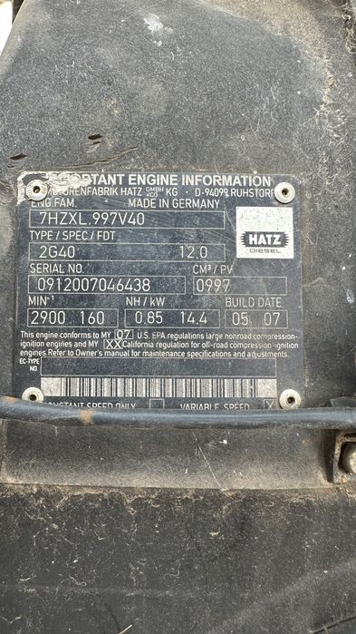 Instalație de foraj uscat sau hidraulic
