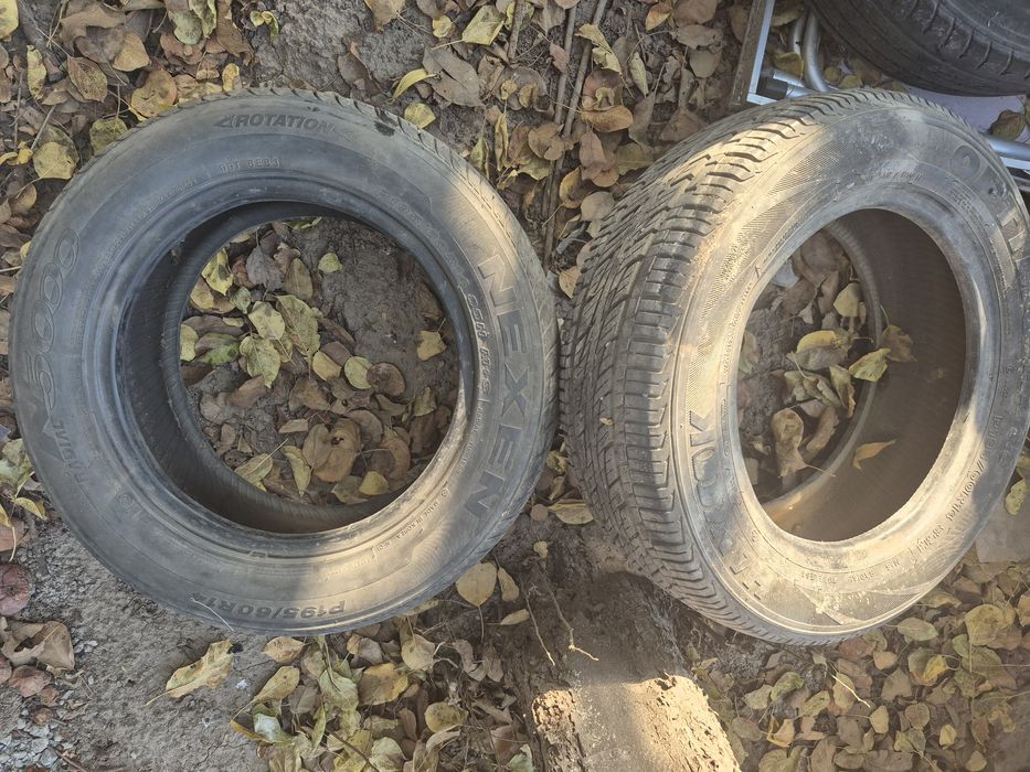 Летние шины комплект ,2 из них triangle