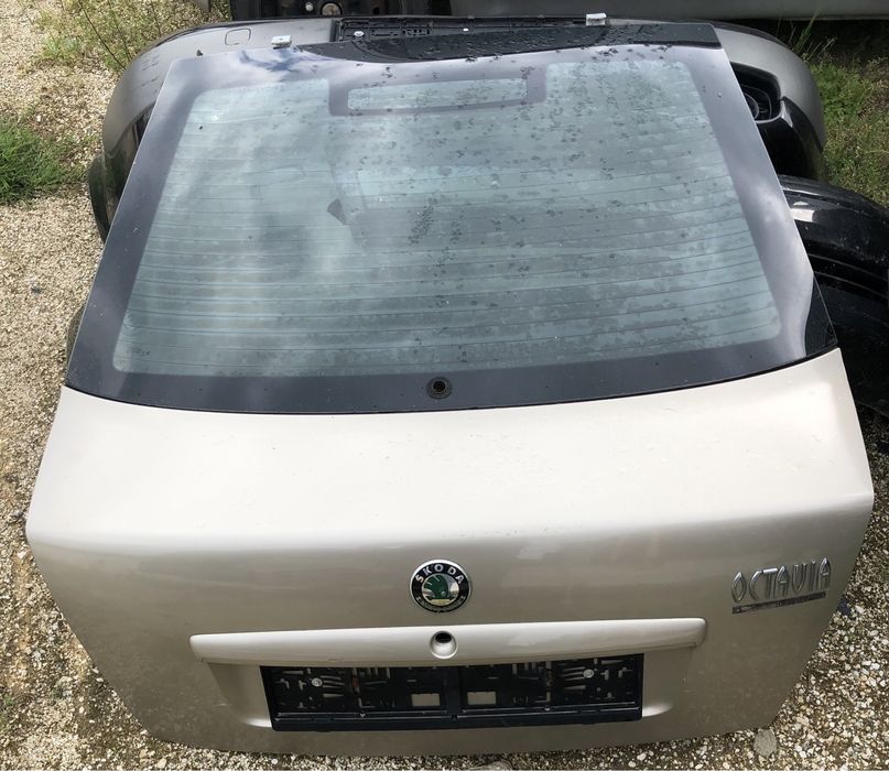 5-та врата - Багажника за Skoda octavia 2008