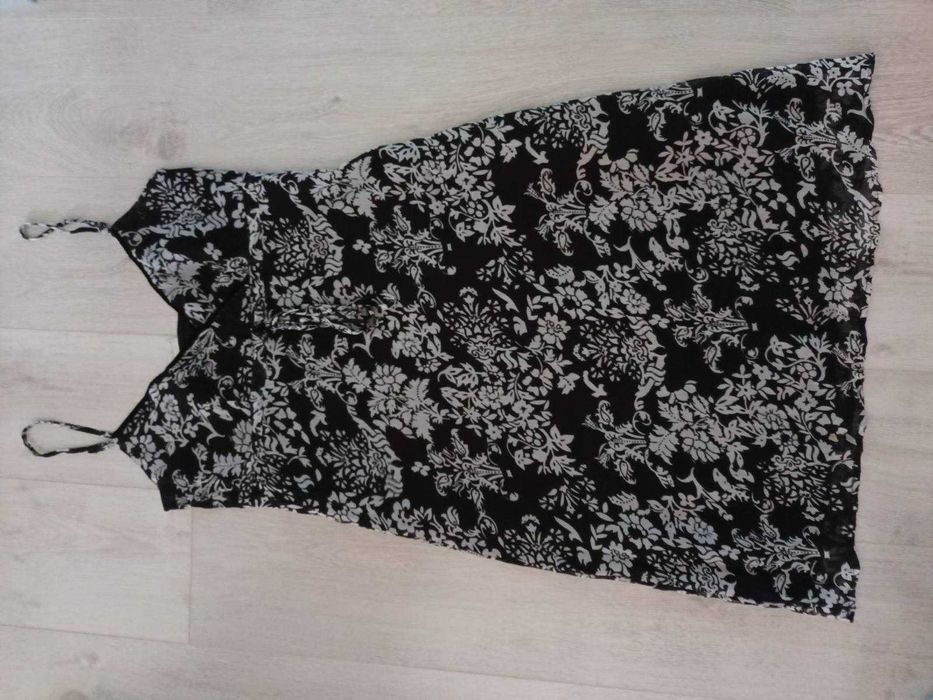 дамски много  рокля размер л-хл-40лв.