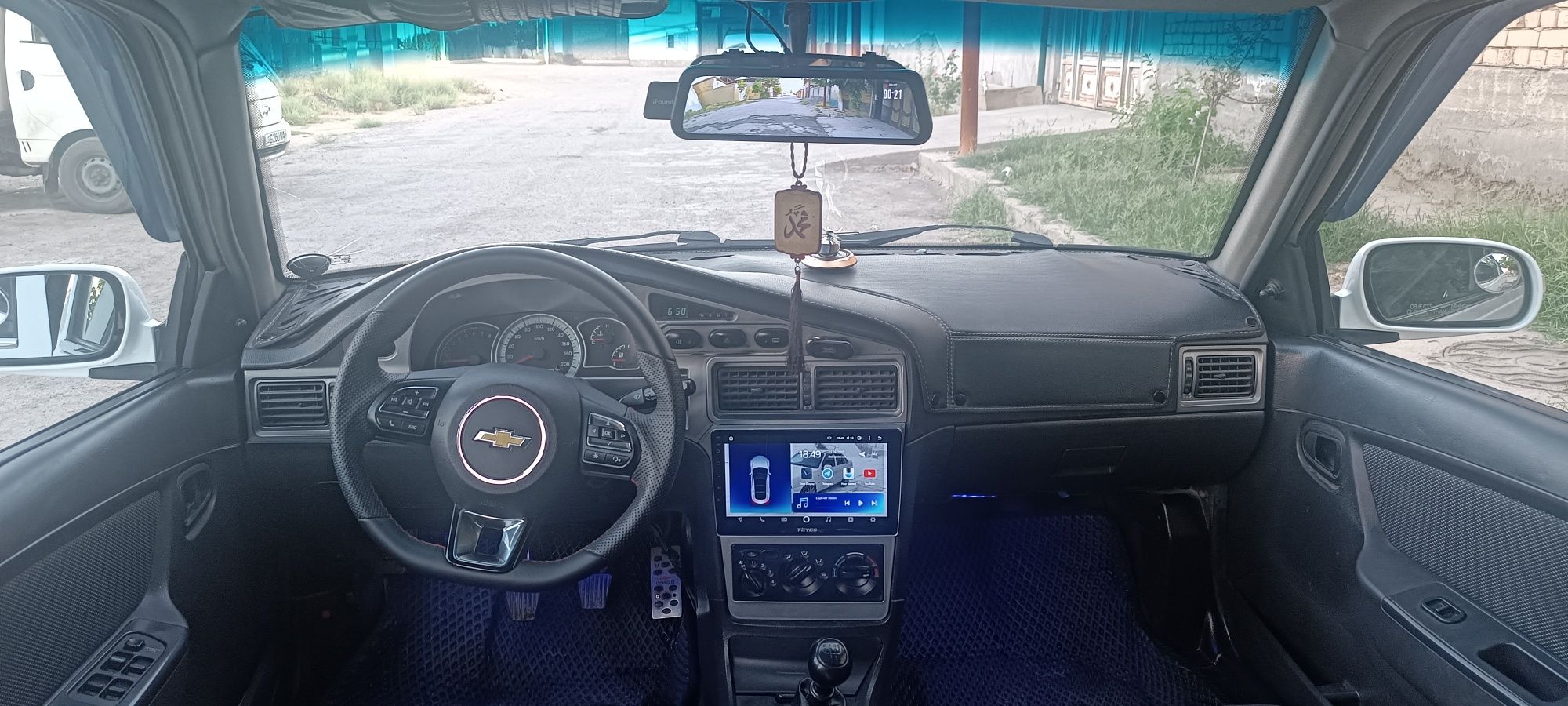 Nexia2 Dons 1.6 sotiladi