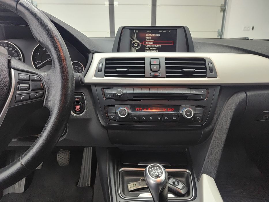 BMW F30 316 318 320 DOAR 149.000 KM SERVICE BMW