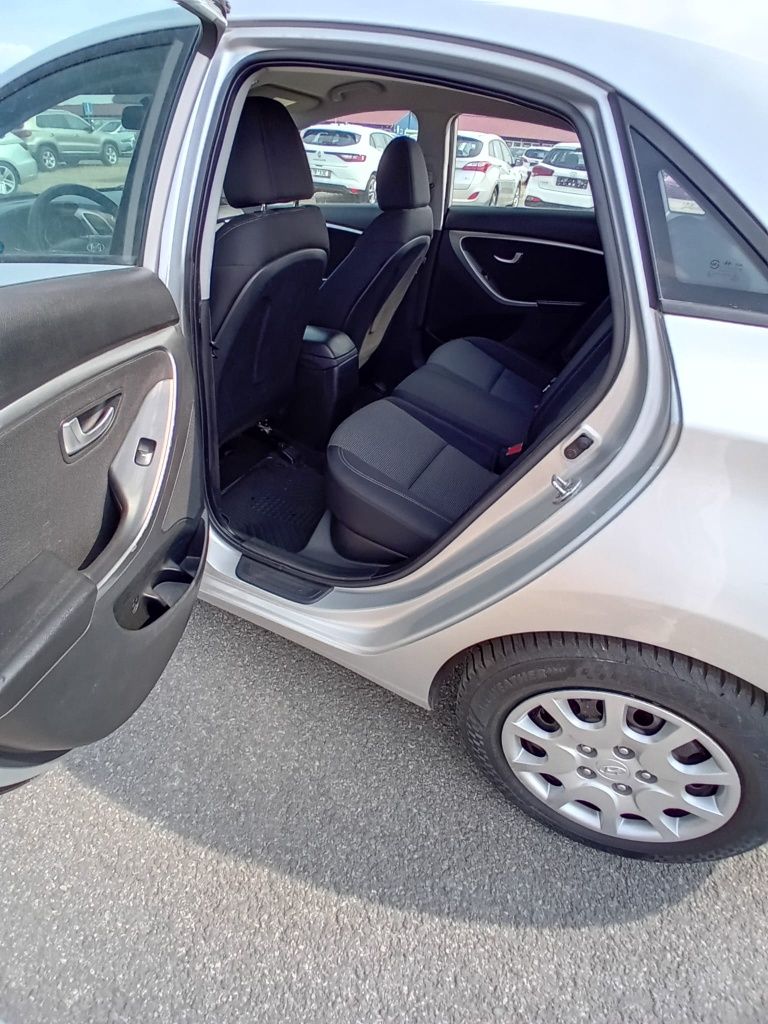 Hyundai i30 1.4 benzina
