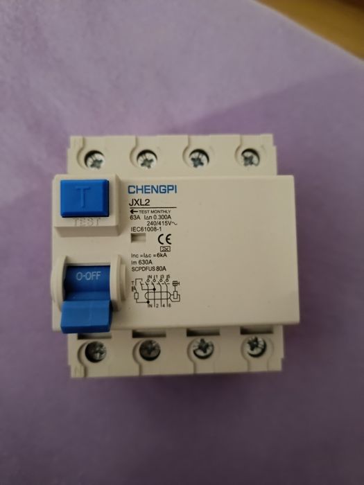 Întrerupător diferențial trifazic și monofazic