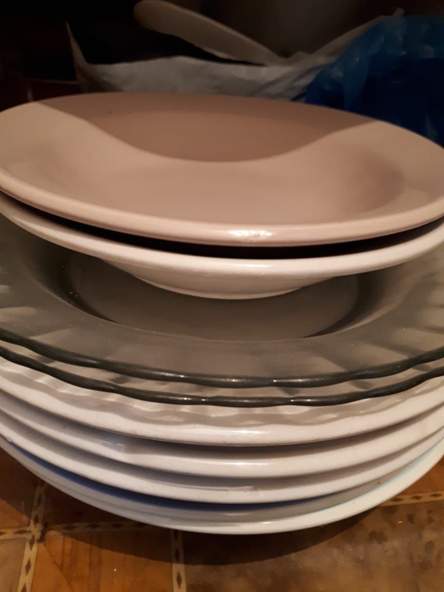 Посуда тарелки ложки бакалы