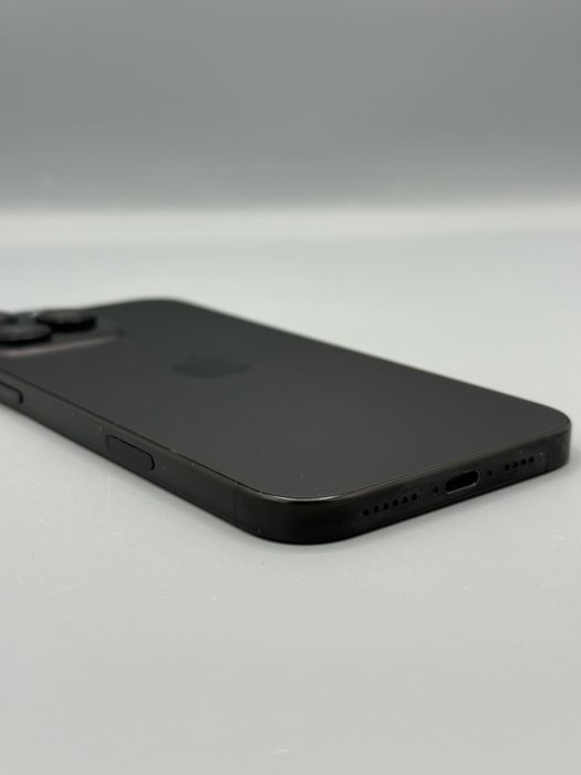 iPhone 16 Pro Max, 256 GB, Baterie 100%, 202 Cicluri, Black Titanium