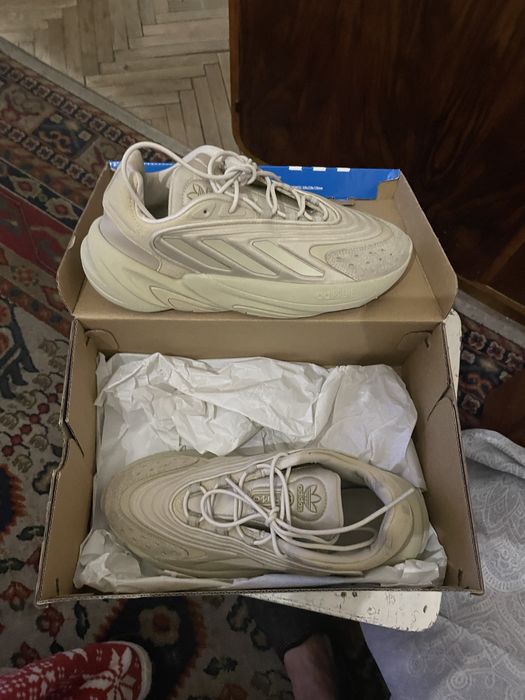 Pantofi sport adidas ,marimea 42