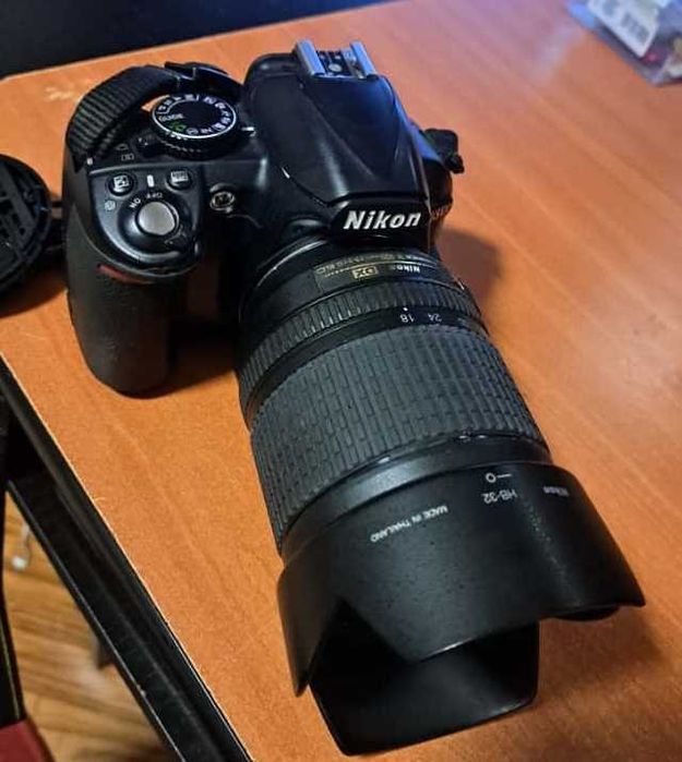 Aparat foto Nikon D3100 + obiectiv 18-105