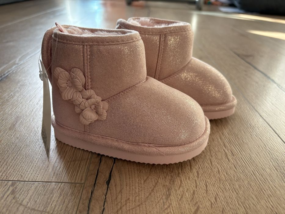 Чисто нови детски ботушки H&M