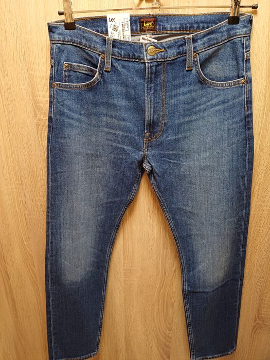 Продавам дънки втора употреба на едро