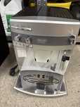 Aparat de cafea DeLonghi