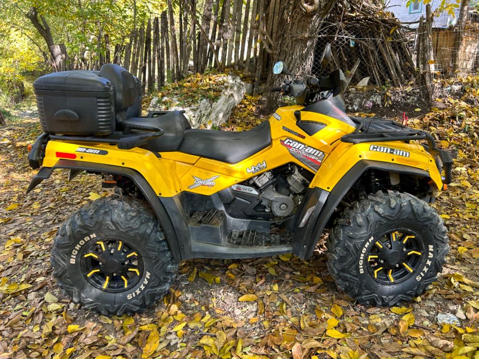 Vând Can Am 800r