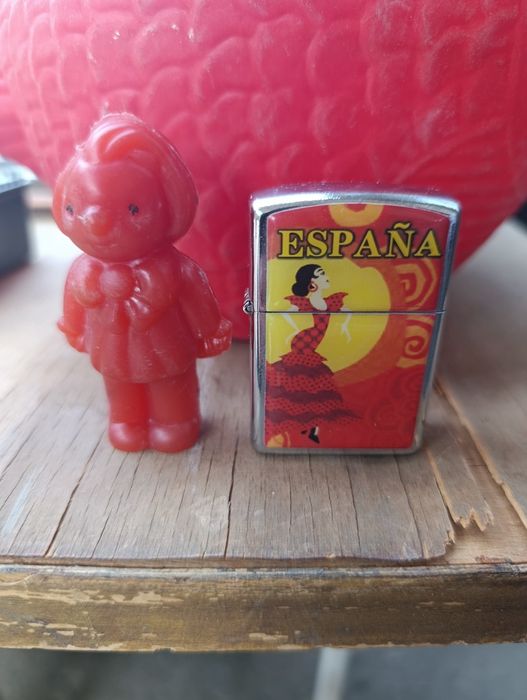 Зажигалка из Испании винтаж