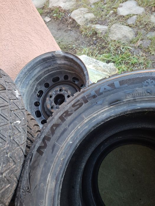 Автомобилни гуми и джанти