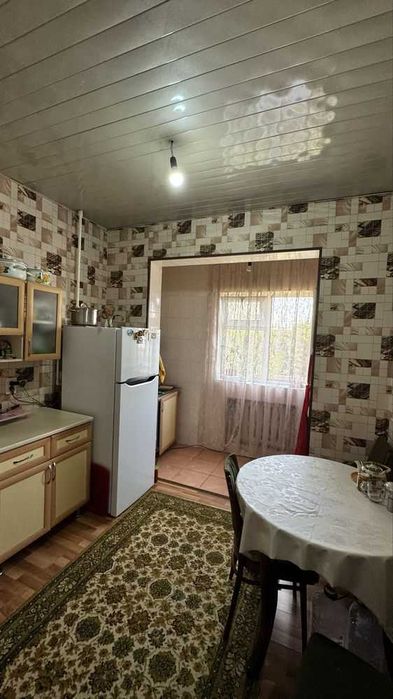 СРОЧНО! Продаётся 2 комнатная квартира на 6 квартале. ХУЗУР оркасида