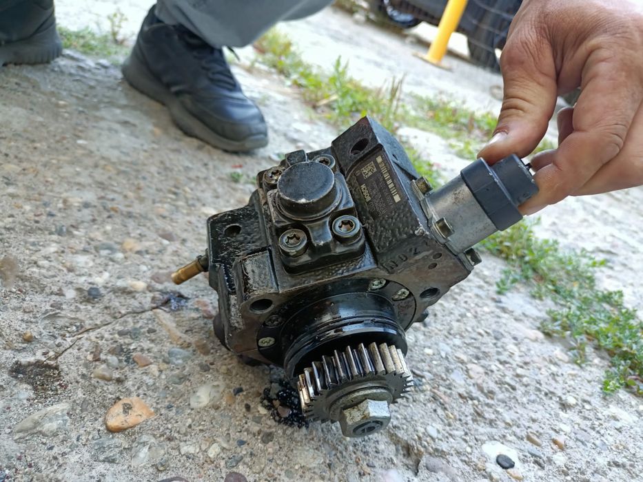 Pompa motorina cod 0445010234