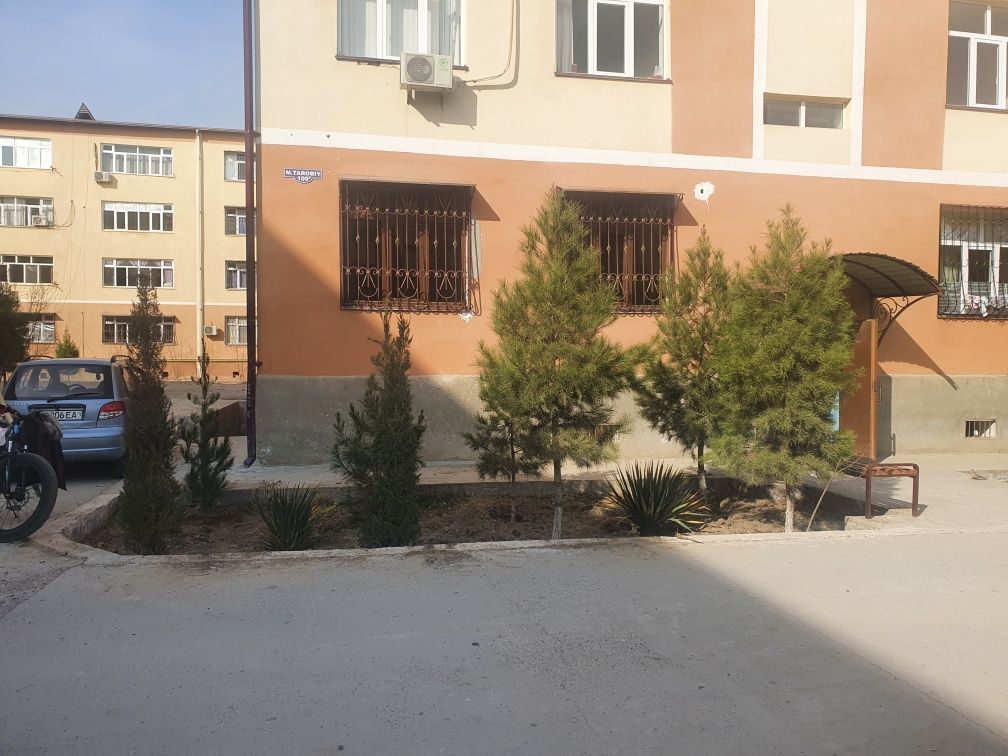 3 xonali Kvtira sotiladi