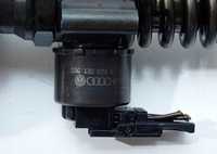 Injector Audi A3 2.0 TDI 03G130073G BKD AZV