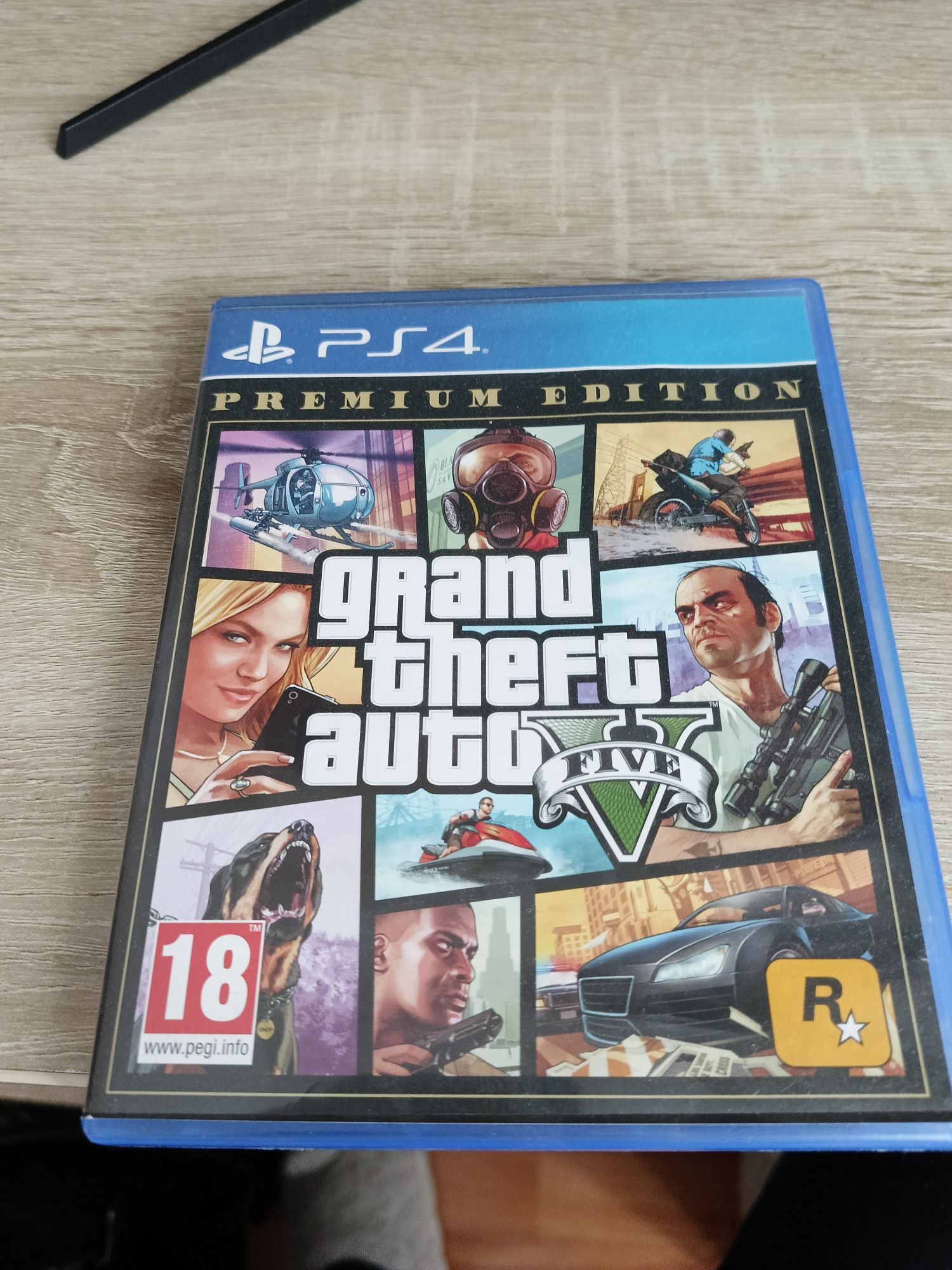 Vând Gta 5 premium edition