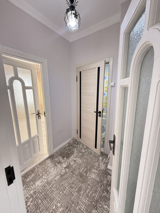 Срочно сотилади 5 хона 6 этаж 9 э домда. Согдиана бовлинг