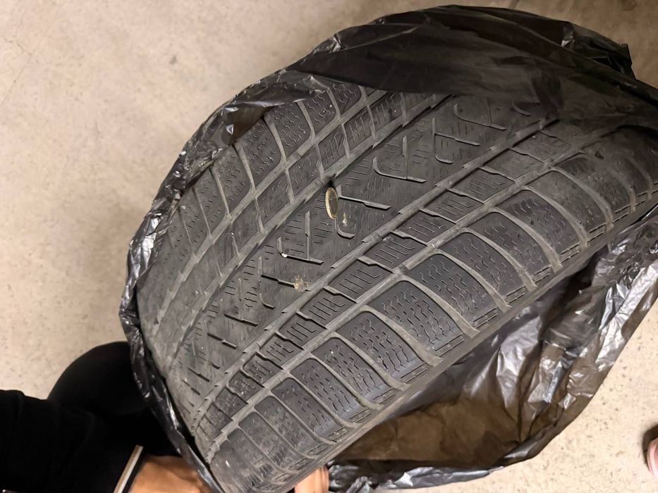 PIRELLI Зимни гуми 275/35/20