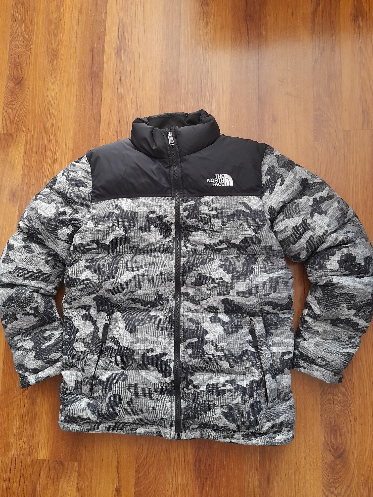 The north face мъжко яке S размер.