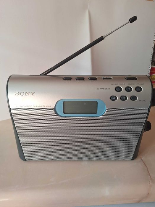Radio digital Sony ICF-M 600.