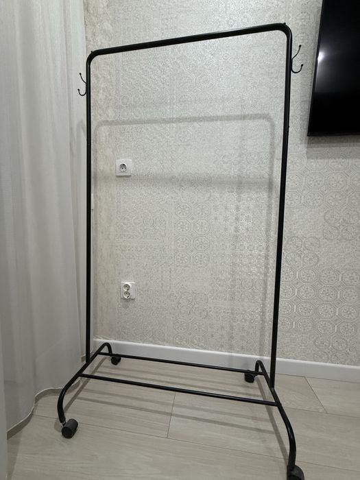 Вешалка напольная