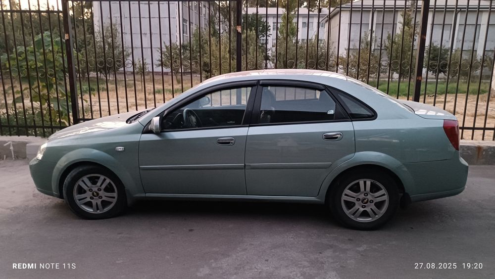 Продается ДЭУ Ласетти 2004года Корейский (Нубира)