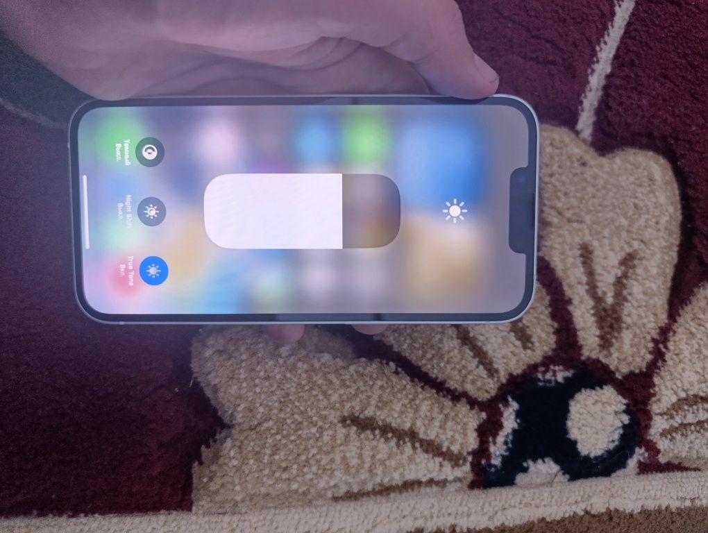 iPhone 13 sotilad