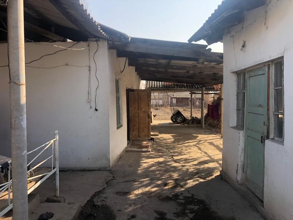 Продаётся дом/участок 13соток посёлок yangi hayat, Urtachirchiq tumani