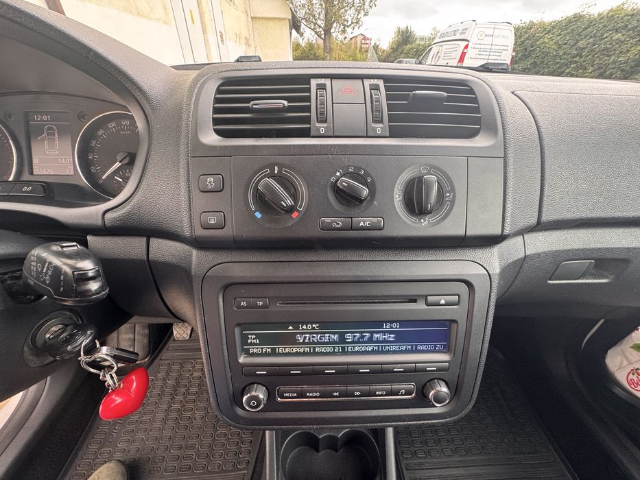 Skoda Fabia 1,2 benzina  2014