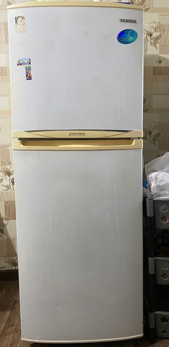 Холодильник Samsung
