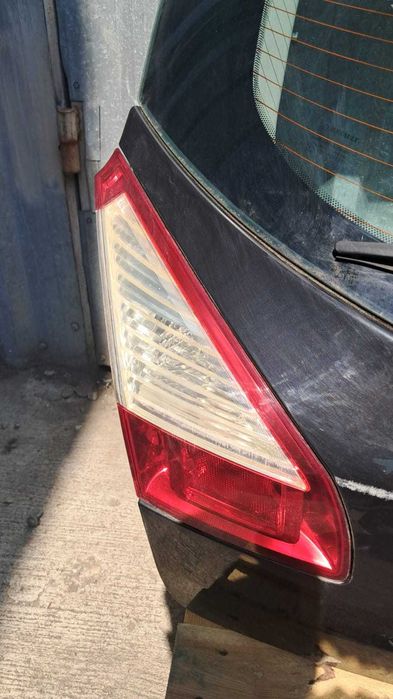 stop stanga haion Renault Megane 3 hatchback an 2010