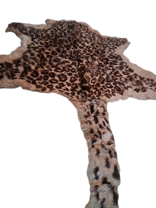 Кожа коза килим принт леопард,много красива