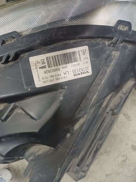 Far stânga Volvo xc60,original