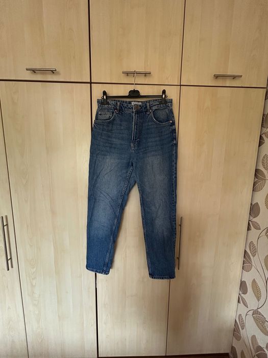 Тъмносини дънки(mom jeans) в размер EUR-40