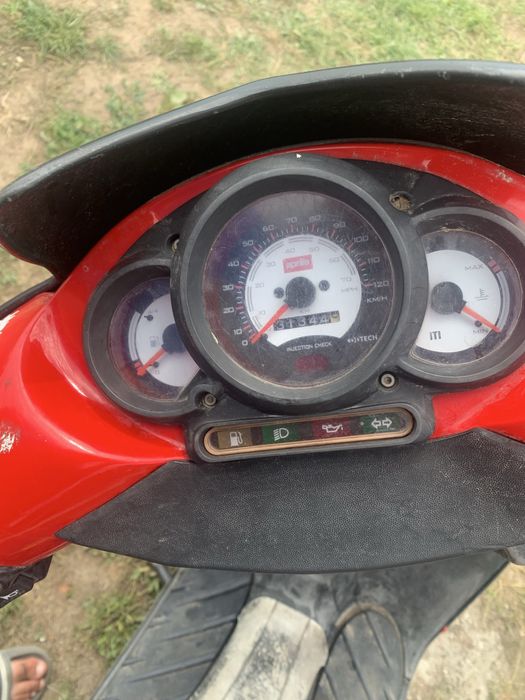 Scuter Aprilia SR50 + Atv nitro 125cc 3+1 dau ambele pe cross 125cc