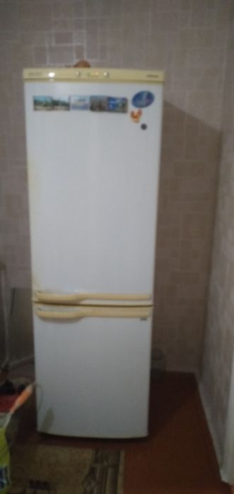 Продается холодильник самсунг в отличном состоянии