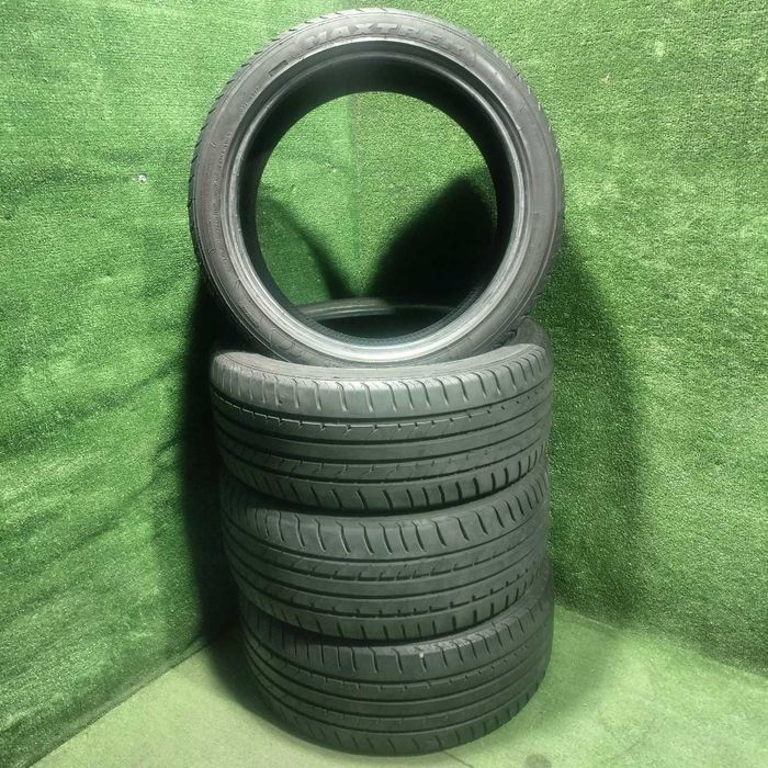 Продам Шины летний Maxtrek maximus M1 245/40 R19 год 2023 износ 20%