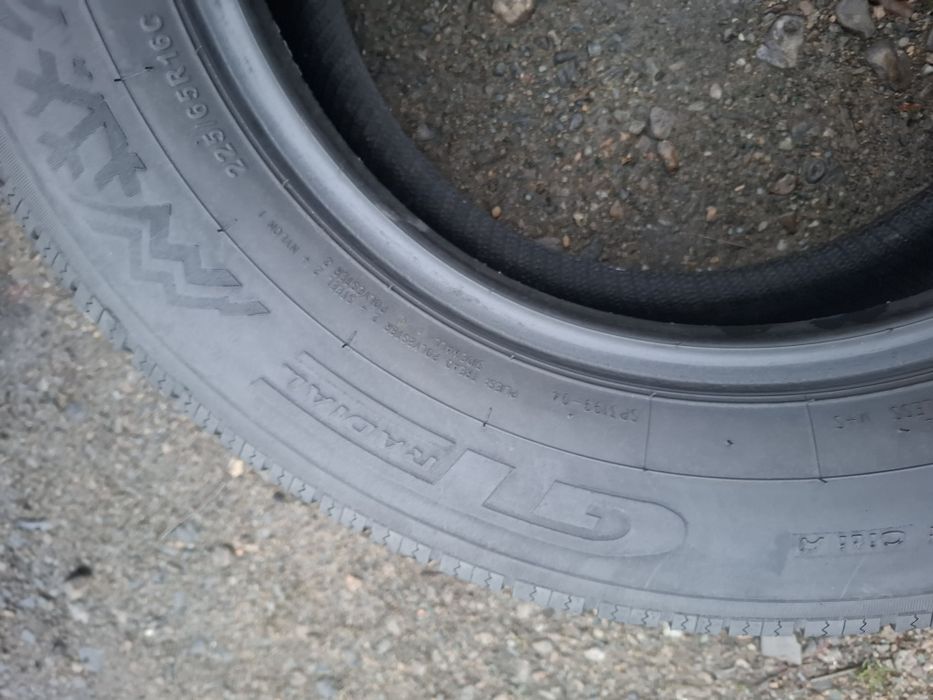 Vand 2 anvelope 225 65 16 C GTradial bune de iarna dot 2023