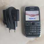 Vând Nokia E72, fără probleme, NEcodat + încărcător //poze reale